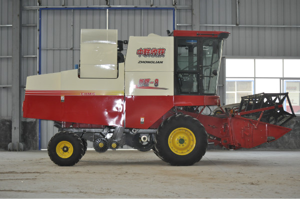 “質量好+服務佳”是鄭州中聯花生收獲機銷量好的關鍵 8Ayouce.jpg