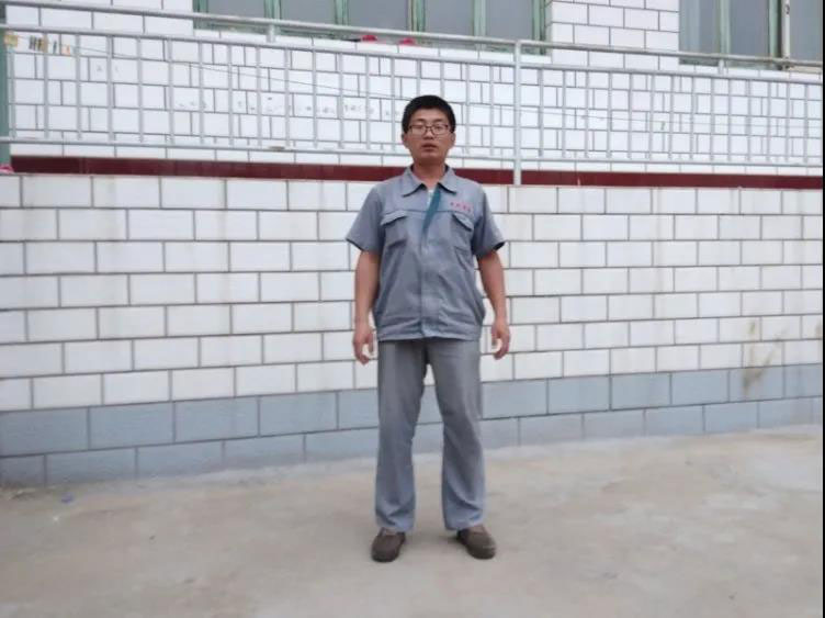 “中聯收獲”新疆-8小麥機,堅定了用戶跨區作業信心 3.jpg